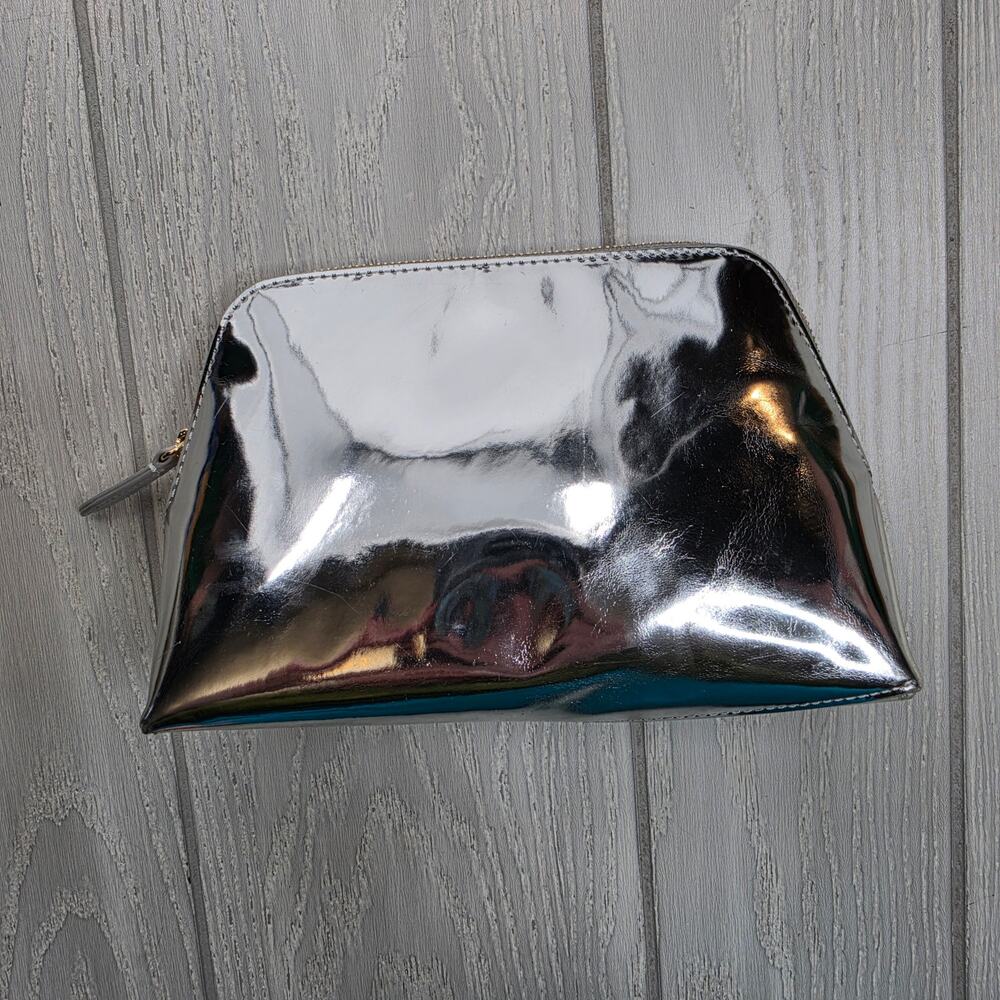 Diane von Furstenberg White & Silver Zipper Makeup Cosmetic Bag Pouch NEW